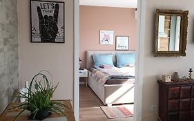 Cozy, Nice & Quiet Apartment Lucky Sarajevo - Free Public Parking